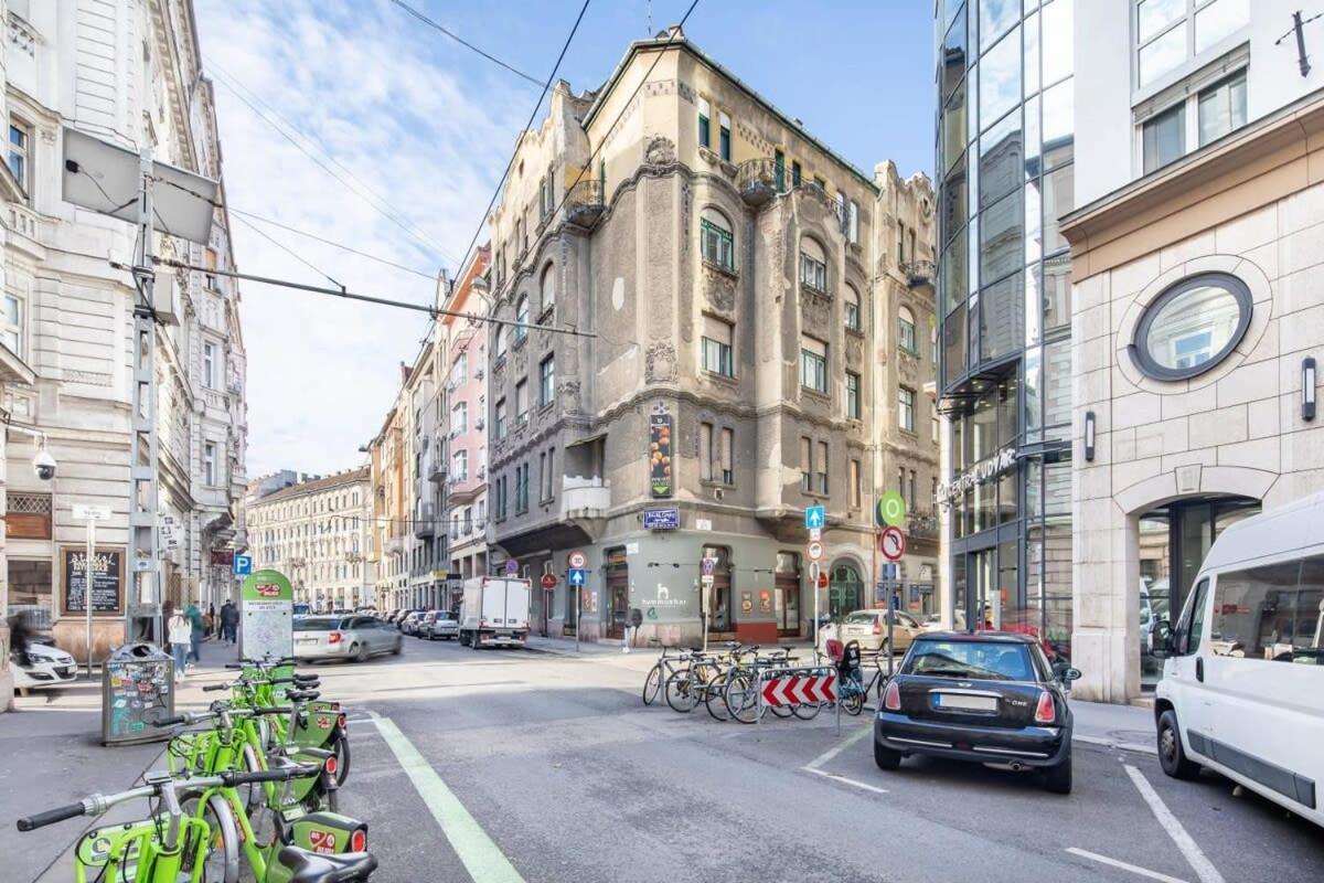 Extra Central Mini Studio - Lively Neighborhood بودابست المظهر الخارجي الصورة